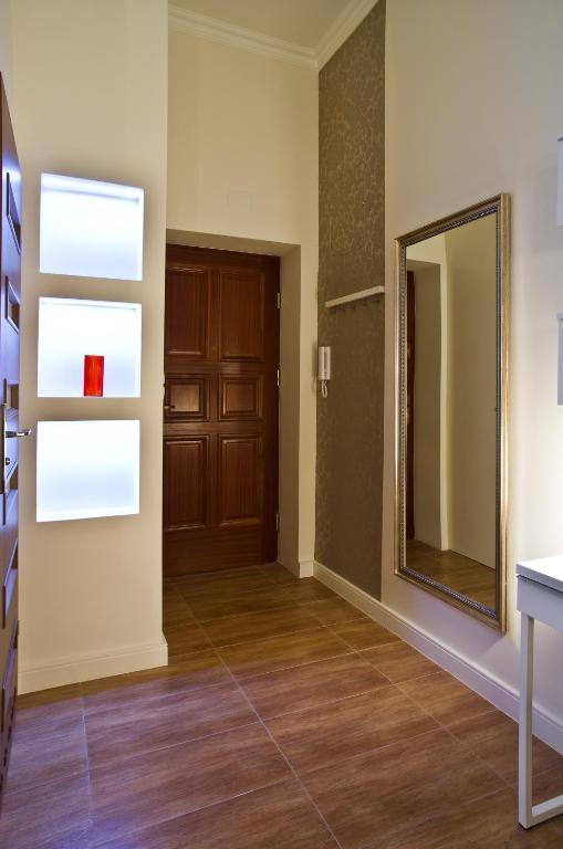 Residence Okolnik Apartments ワルシャワ 部屋 写真