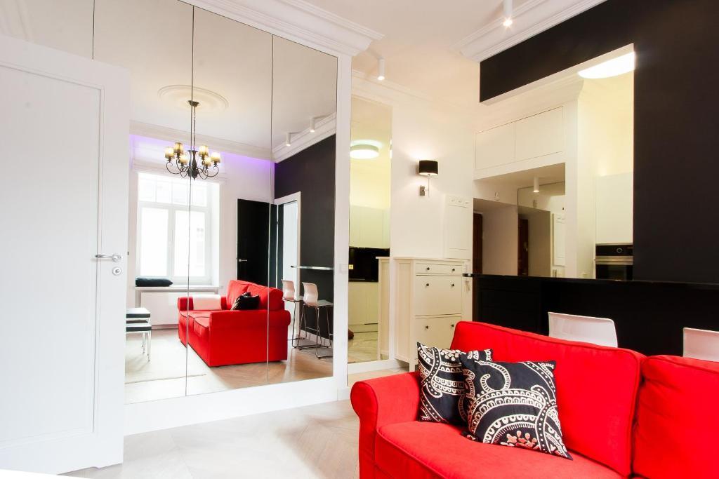 Residence Okolnik Apartments ワルシャワ エクステリア 写真