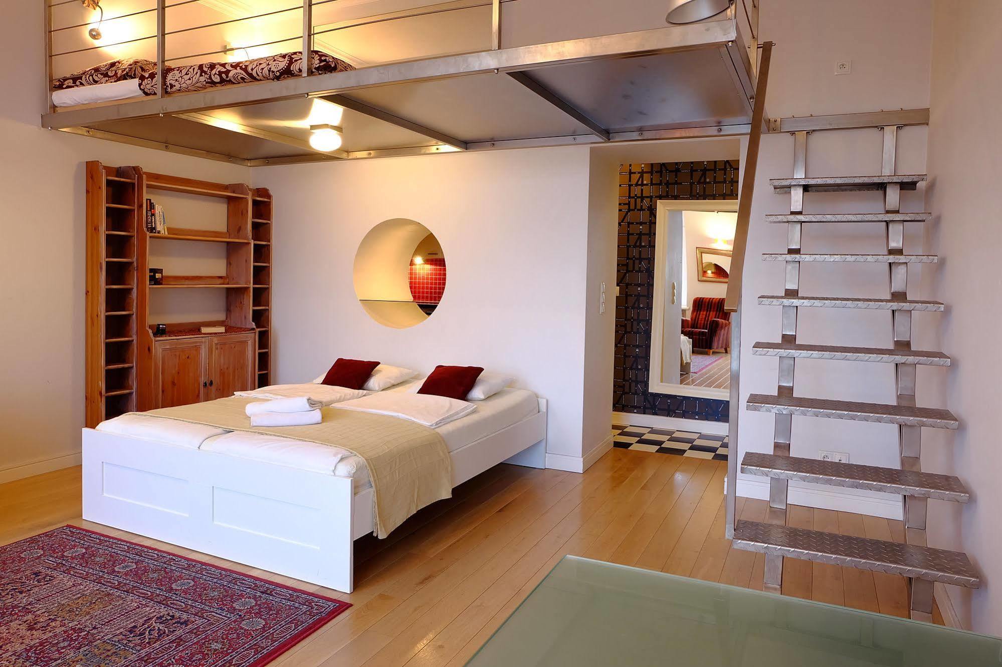 Residence Okolnik Apartments ワルシャワ エクステリア 写真