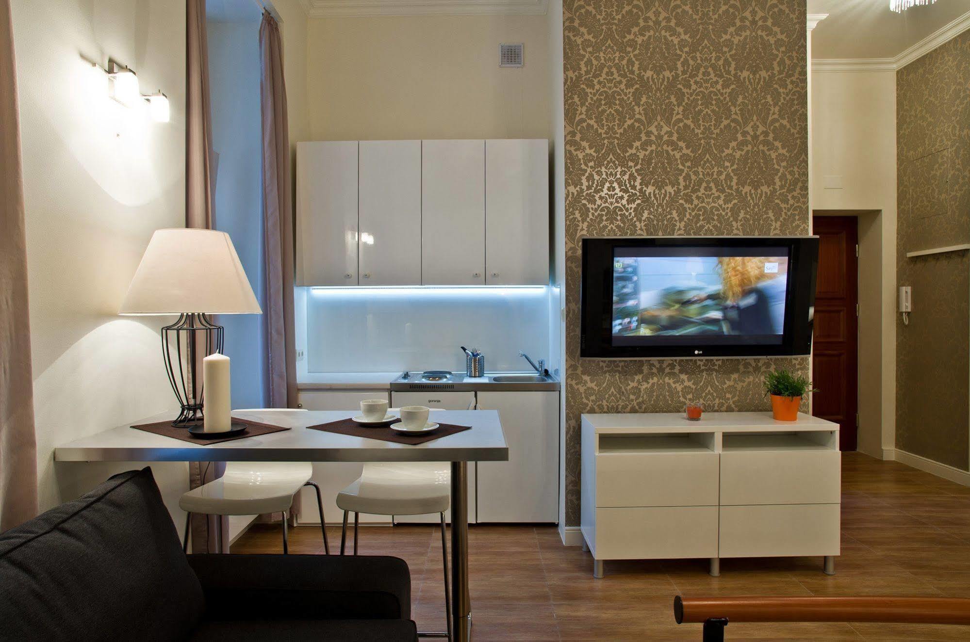 Residence Okolnik Apartments ワルシャワ エクステリア 写真