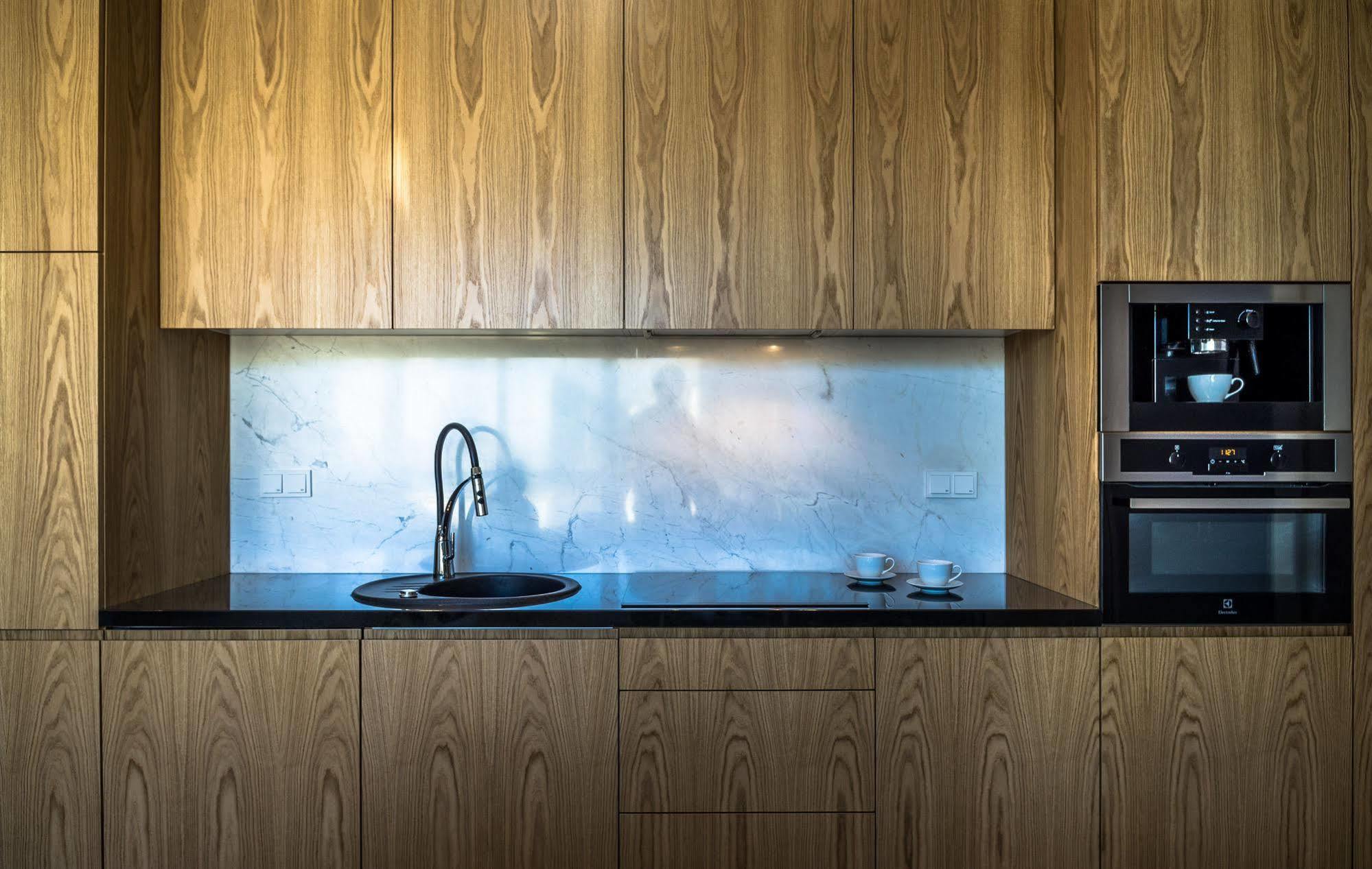 Residence Okolnik Apartments ワルシャワ エクステリア 写真