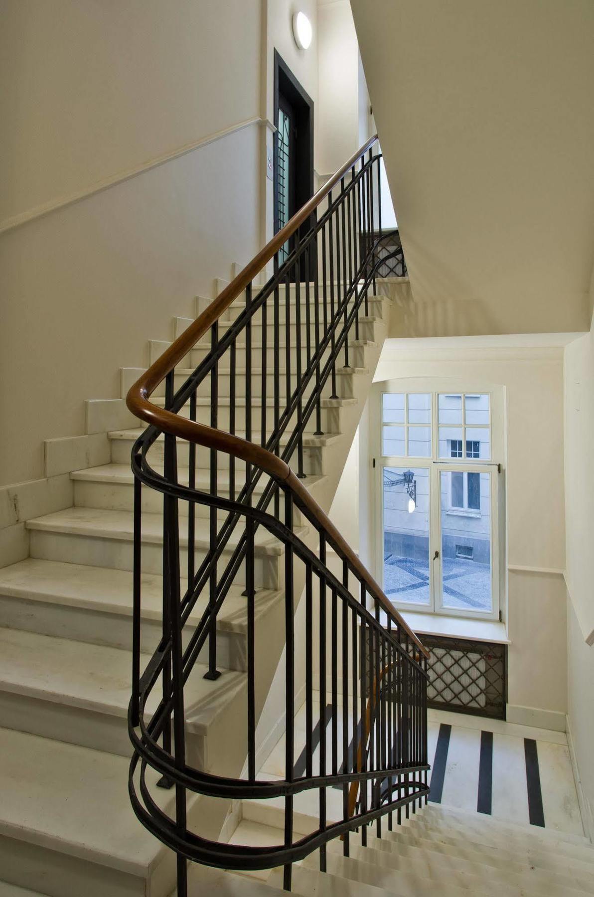 Residence Okolnik Apartments ワルシャワ エクステリア 写真